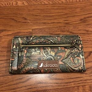 Sakroots women’s wallet in like new condition.